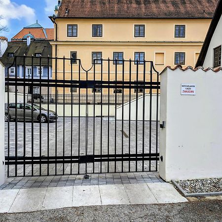 Apartment Baron Cesky Krumlov Exterior photo